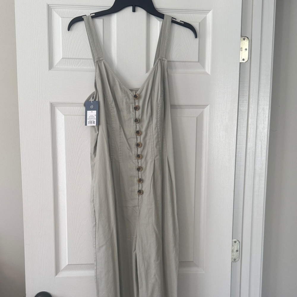 Universal Thread Gray Straight Leg Jumpsuit - Picture 2 of 4